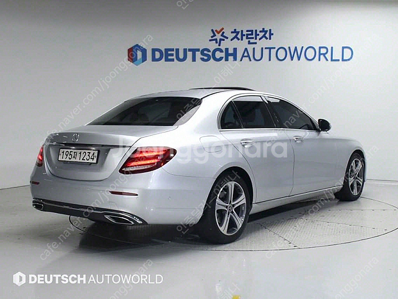 벤츠E-클래스 W213 E220d 아방가르드 (5인승)...--1