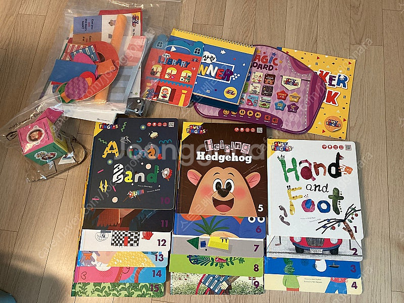 튼튼영어 매직박스, 규리펜, 규리 앤 프렌즈, Q플레이, 비지 핑거스, 튼튼영어 주니어 1 2 3--6