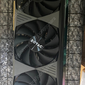 조탁 ZOTAC 3080TI AMP holo 판매합니다.