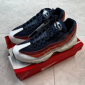 나이키 에어맥스95 airmax95 새제품 판매합니다. 265mm 빈티지코랄