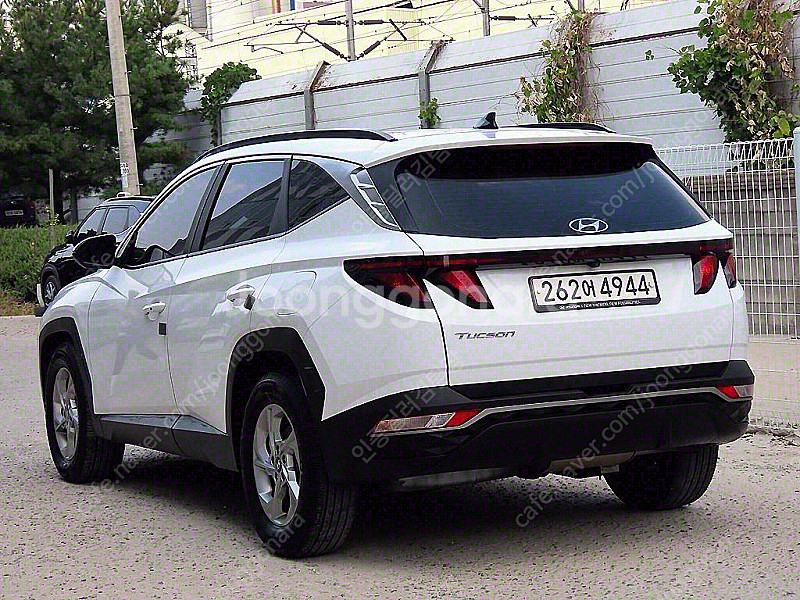 현대 투싼 (NX4) 디젤 20 2WD 모던 중고차 판...--2
