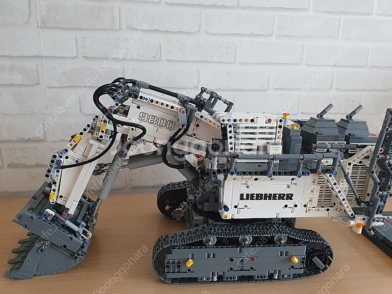 레고 42100 립헬 R9800 판매합니다.--1