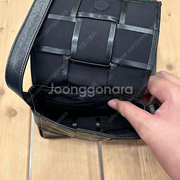 [OS] 보테가 베네타 미니 카세트백--3