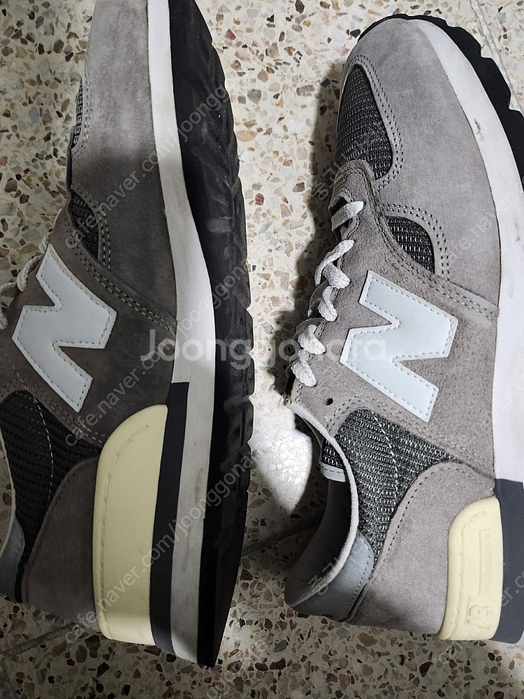 뉴발란스 m990 gry 990v1 그레이 285사이즈--1