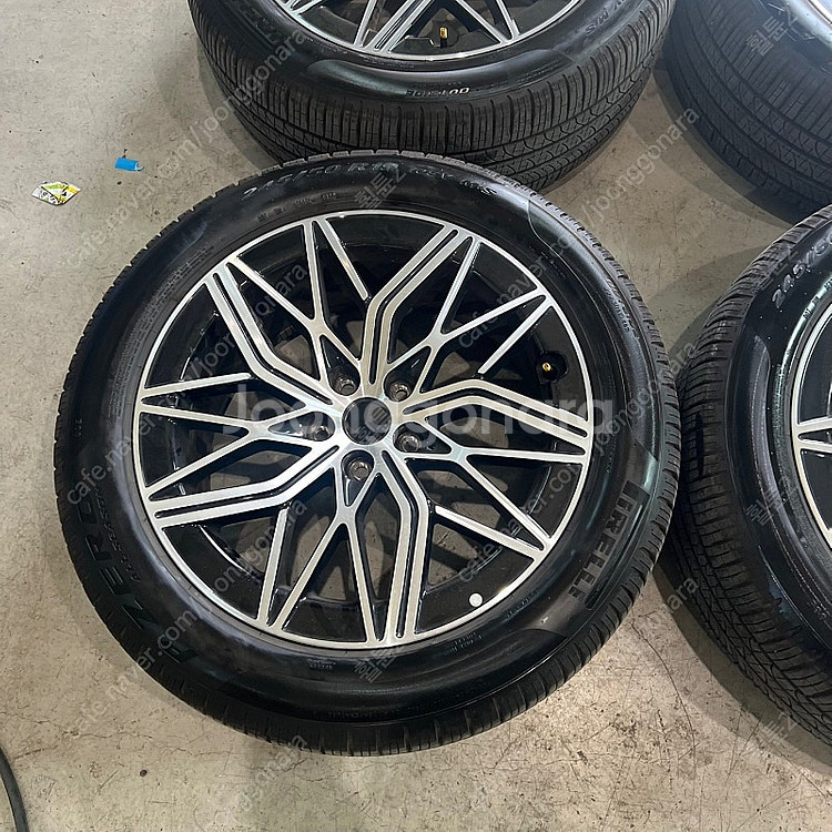 제네시스 G90 RS4 19인치 임판휠타이어--3