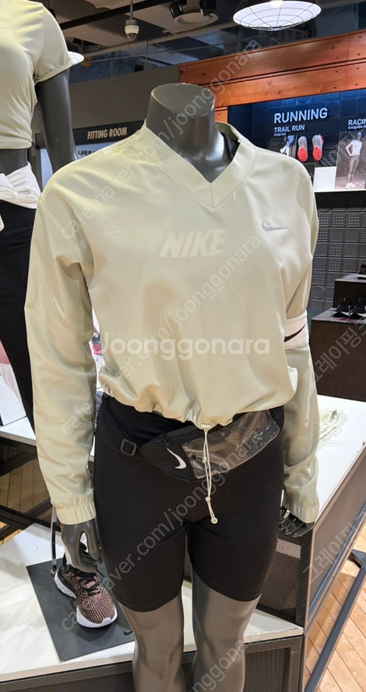 (새상품) 나이키 우먼 러닝탑 드라이핏--0