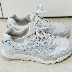 NewBalance 992 White Silver 250mm 5회 착용 제품