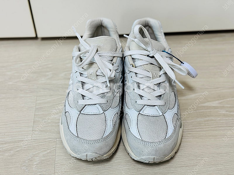 NewBalance 992 White Silver 25...--2