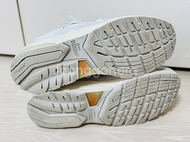 NewBalance 992 White Silver 25...--4
