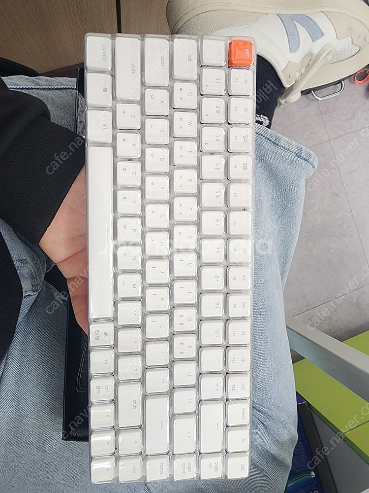 키크론 K3 v2 WHITE(적축) 미사용품 판매합니다...--0
