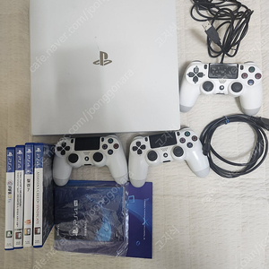 ps4pro (플스4프로) +추가패드+게임4개 팝니다