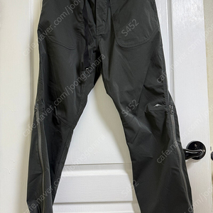 HIGH-DENSITY HIKER PANTS 2.0 고요웨어 하이커 팬츠 M size 다크그레이