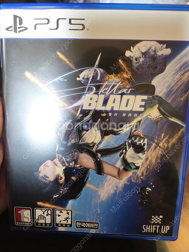 ps5 스텔라블레이드 팝니다.--0