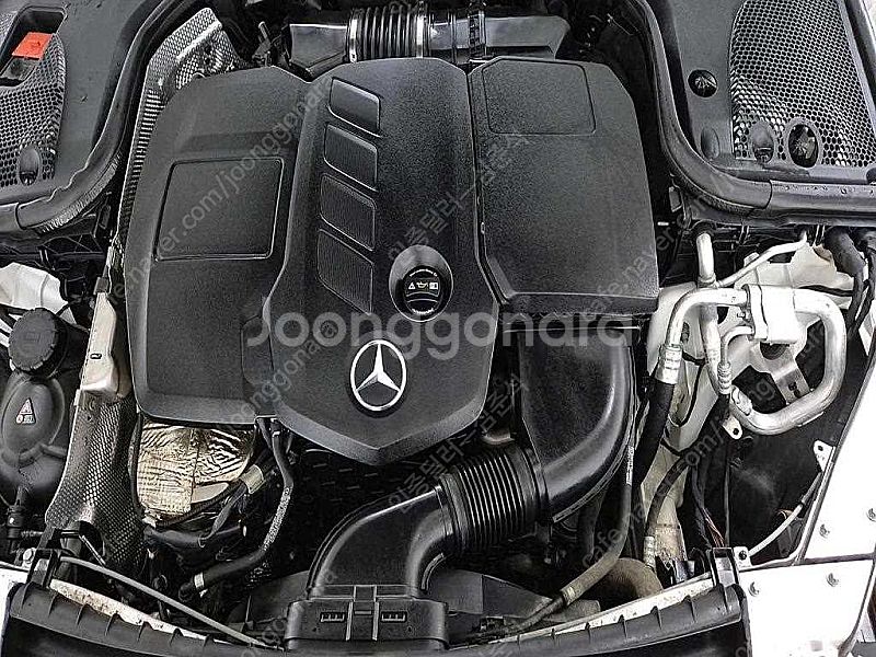 벤츠E-클래스 W213 E220d 아방가르드 (5인승)...--4