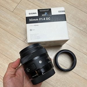 시그마 30mm F 1.4 (아트삼식이) 팝니다!