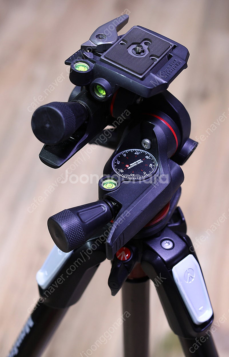 맨프로토 카본 삼각대 055CXPRO3 + 3Way 기어헤드 MHXPR-3WG 판매합니다.--1