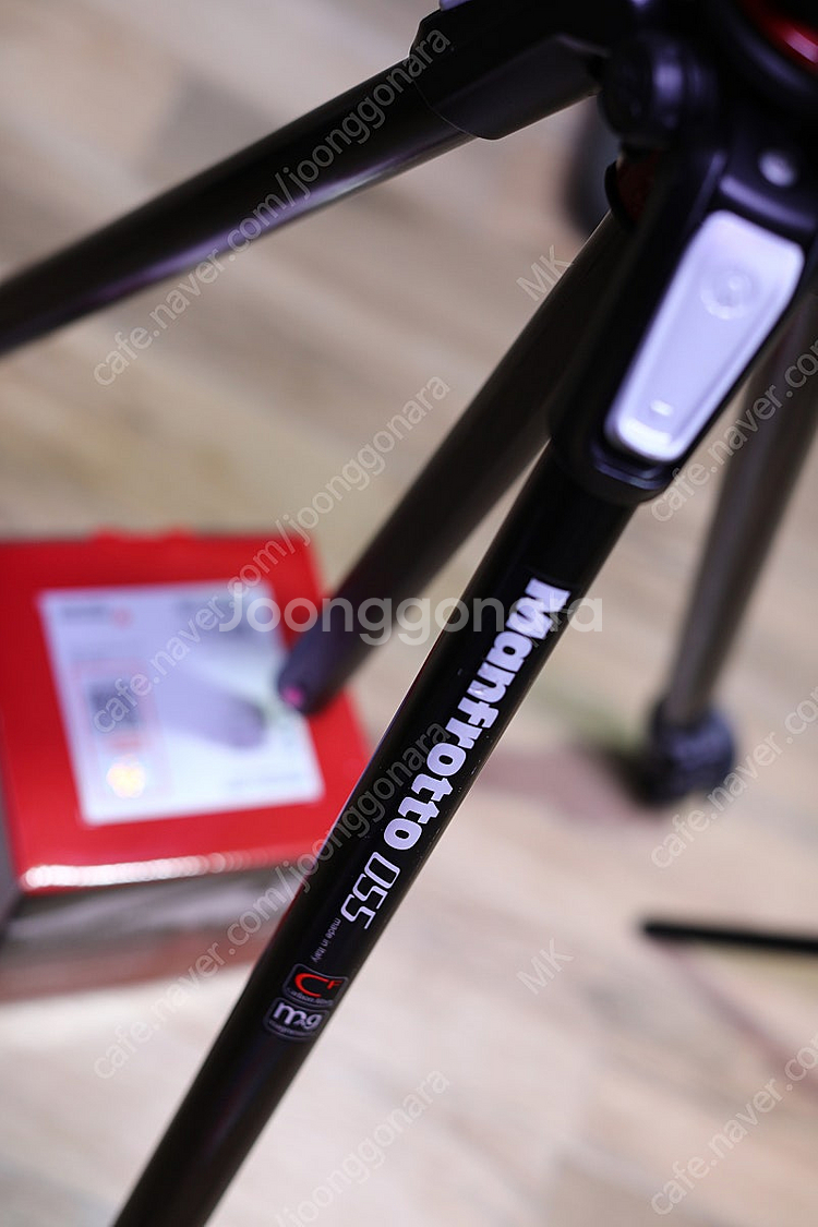 맨프로토 카본 삼각대 055CXPRO3 + 3Way 기어헤드 MHXPR-3WG 판매합니다.--2