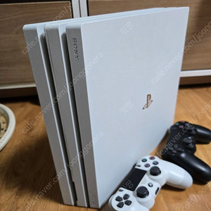 PS4 PRO 1테라 듀얼쇼크2개 글래셔화이트 박스풀셋