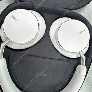 AKG N9 Hybrid 흰색 팝니다.