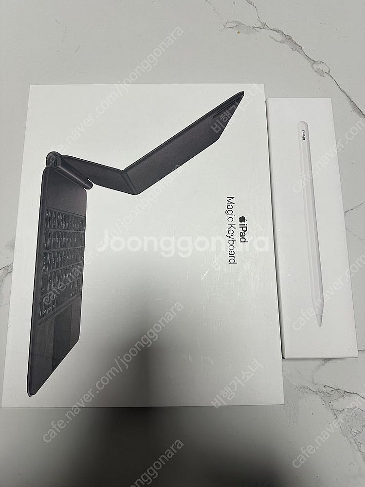 매직키보드 (12.9 프로 용) 블랙 풀박 + 애플펜슬 2세대 풀박 팝니다.--1