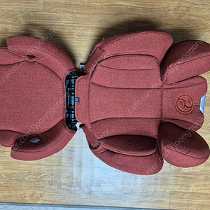 Cybex Solution Z-Fix 카 시트