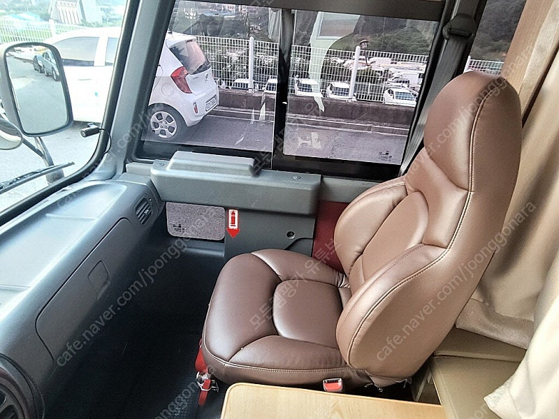 14년 뉴카운티4인승캠핑카(오토,7만km,인산철1,200A+에코원+어라운드뷰)-전액할부됨 이미지