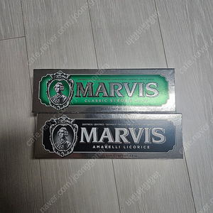 마비스(marvis)치약 85ml (클래식스트롱민트, 아마렐리 리코리스(블랙)) 미개봉