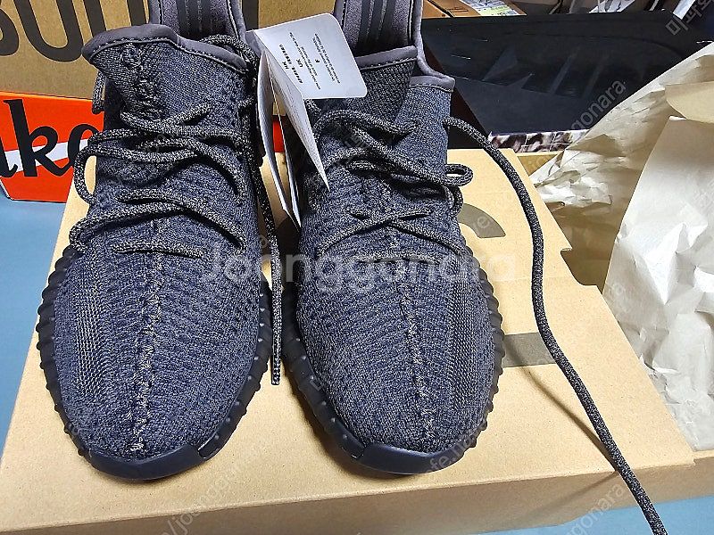 아디다스 이지부스트 350 v2 블랙--0