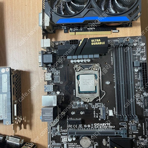 i7 6700 + 기가바이트 b150 + 기가바이트 960 4g + 삼성 램 8g x 2 + CD롬 + WD500G 하드
