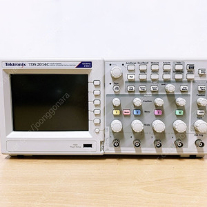 Tektronix TDS2014C Oscilloscope 텍트로닉스 오실로스코프