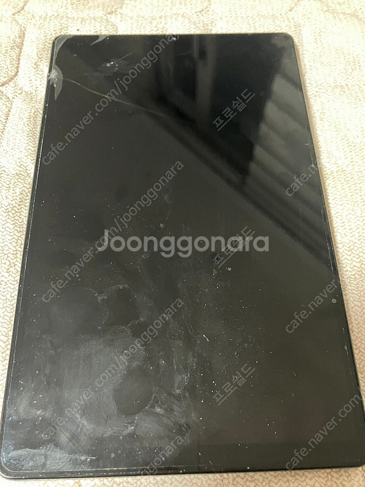 y700 2세대 256기가 액정살짝 깨진거 팔아요--0