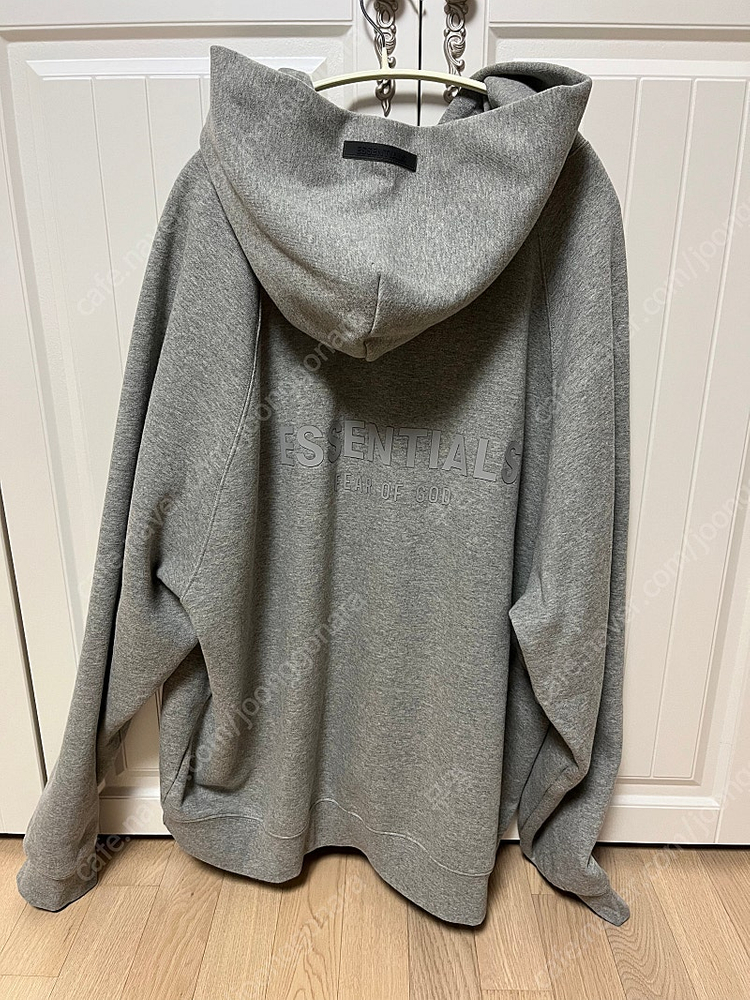 피어오브갓 에센셜 백로고 후드티 팝니다 그레이색상 XL사이즈 이미지