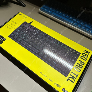 커세어 K60 OPX 스위치 게이밍키보드 판매합니다!