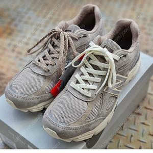 New Balance x Kith 101 990v4 Made in USA Moonrock 280사이즈