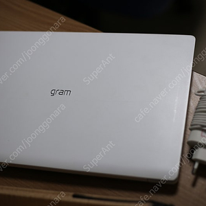 LG gram 15Z90N-VP51ML 화이트.