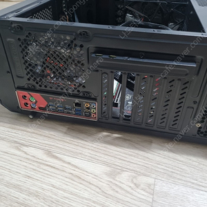 ASROCK x370 gaming k4 5600x사용가능보드