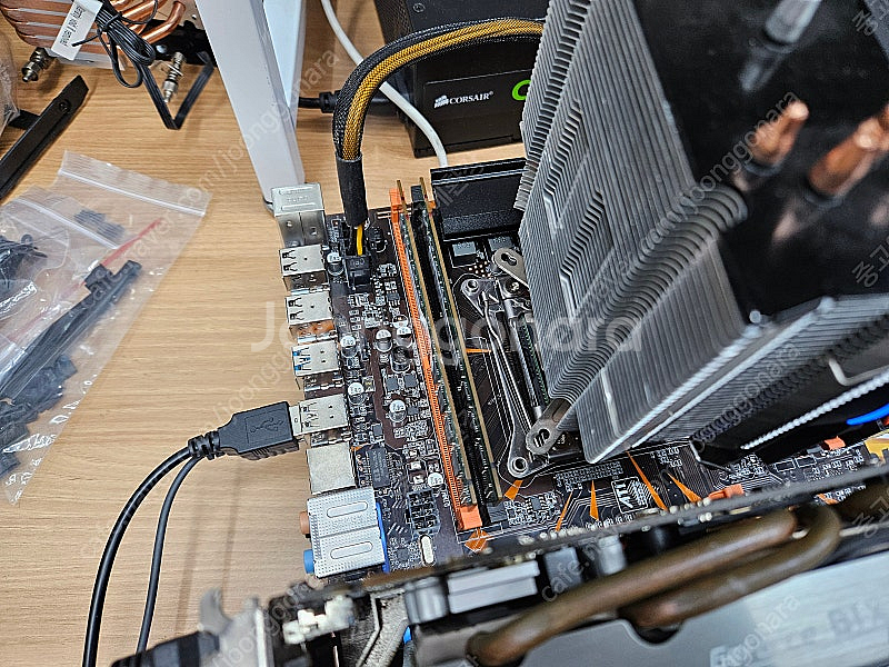 i7-6800K CPU와 중국산 X99 메인보드--7