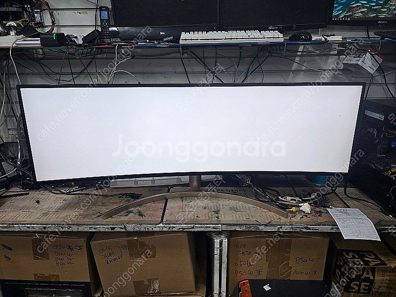 엘지 49인치 울트라와이드 모니터 팝니다. 32:9 비...--2