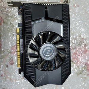 GTX650 1024M GDDR5 128B CRT DVI mHDMI 팝니다!