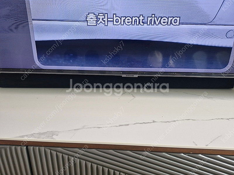삼성 75인치 UHD TV 팝니다.--2