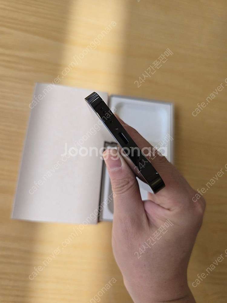 아이폰14프로블랙256gb 리퍼후미사용폰판매합니다--7