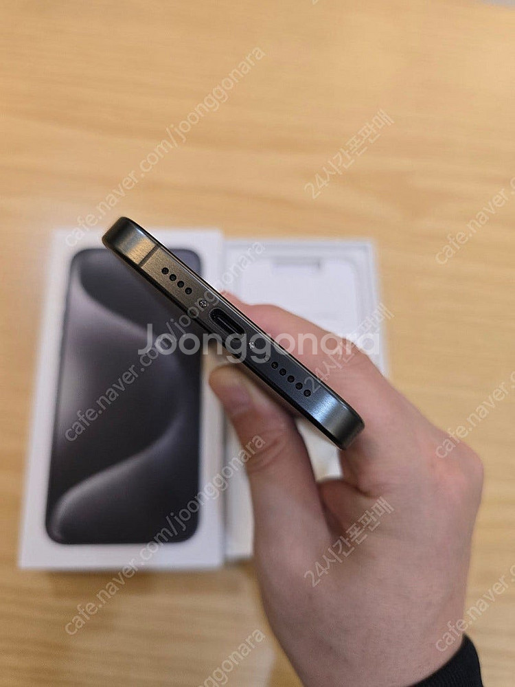 아이폰15프로맥스블랙티타늄256gb 새폰같은중고폰판매합...--5