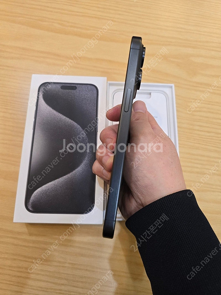 아이폰15프로맥스블랙티타늄256gb 새폰같은중고폰판매합...--6