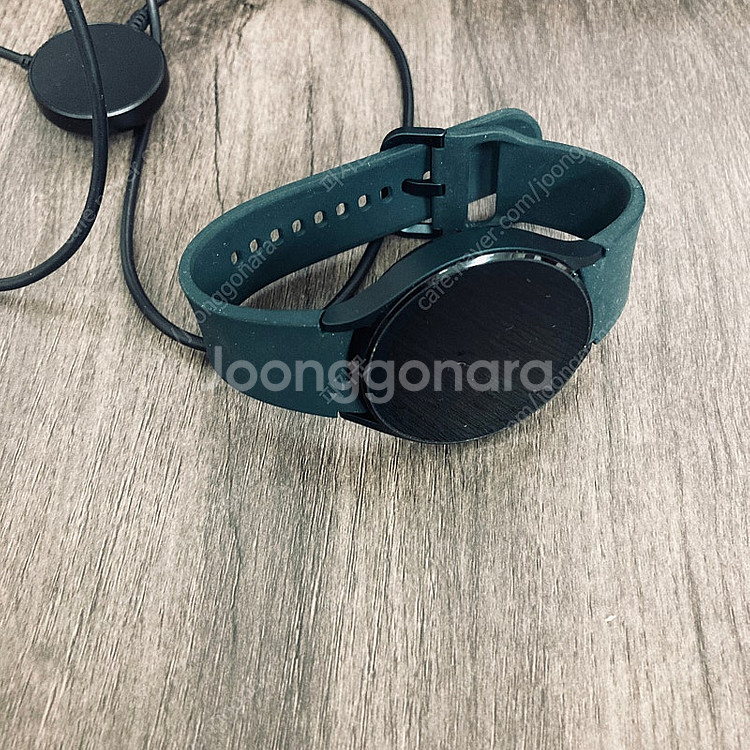 갤럭시 워치4 44mm 그린 s급! 케이블포함 8만원 ...--1