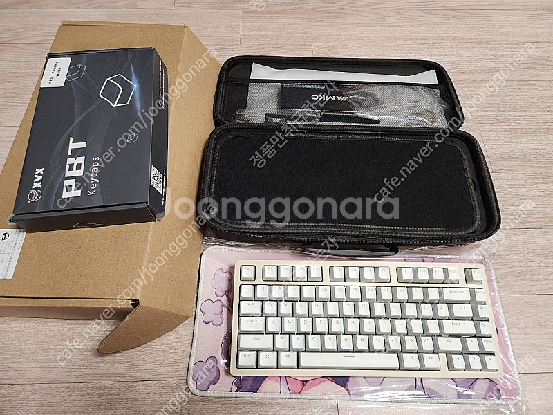 MKC75 밀키화이트/골드 팝니다--0