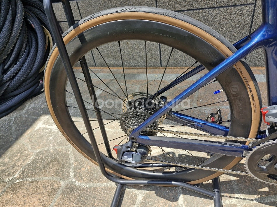 스캇 에딕트RC 20 카본휠 업그레이드 자전거 판매합니...--9