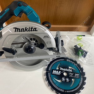 마끼다(Makita) 무선브러쉬리스 원형톱 XSH06 + 18V 5AH 배터리 2개 + 정품가방