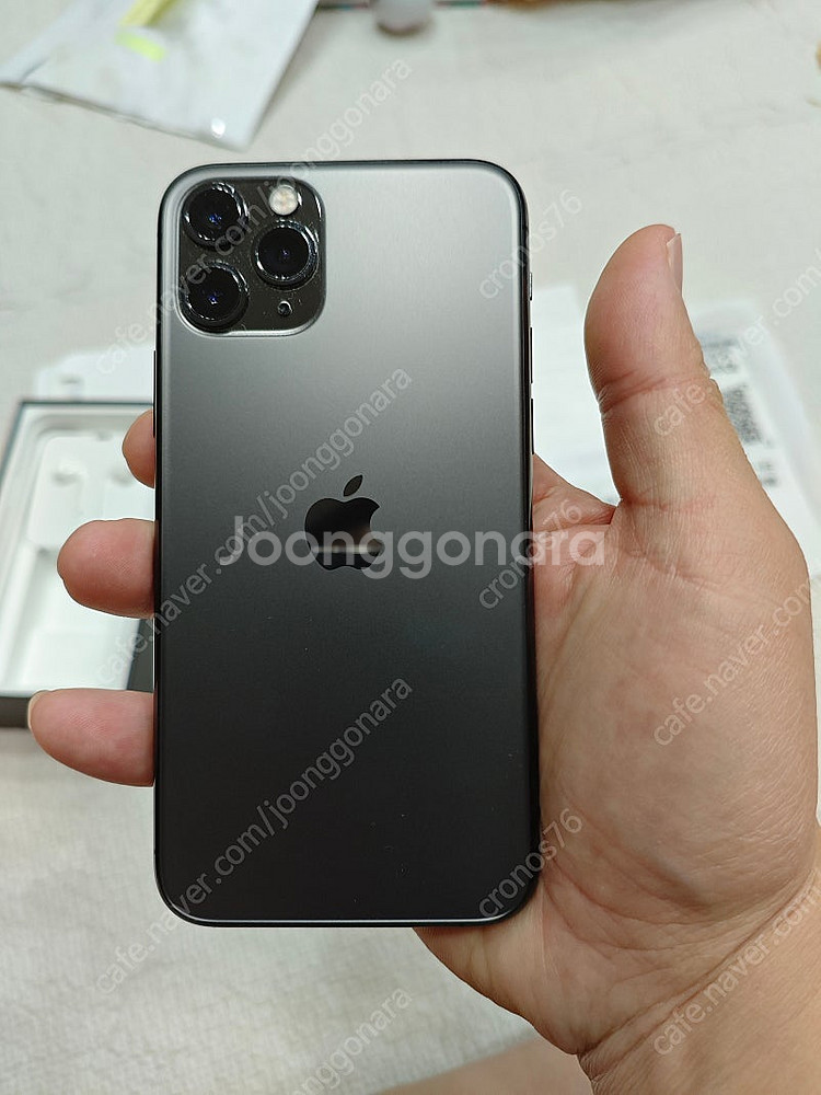 아이폰 11프로 256GB A급 판매합니다.--2