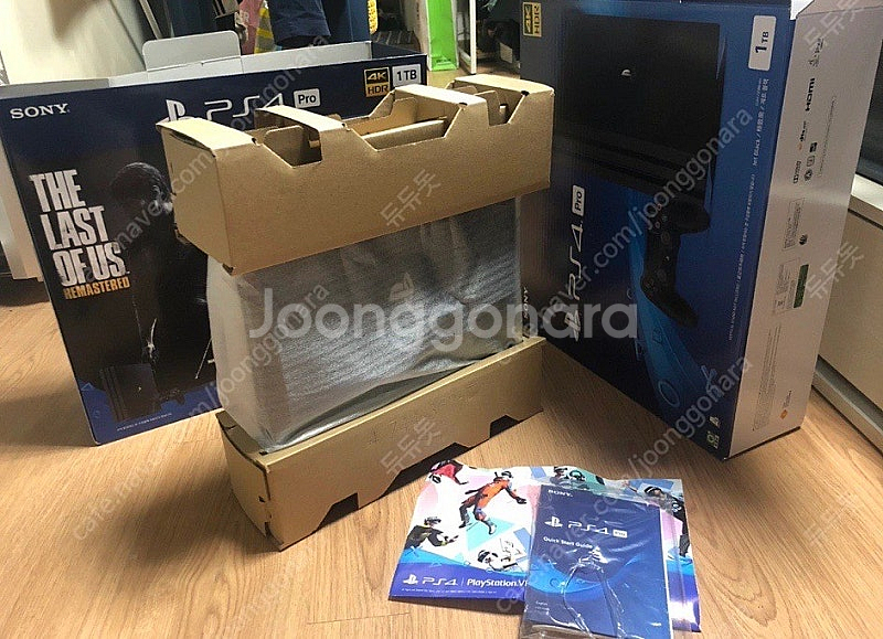 ps4프로 1tb 최상급상태 게임팩9개 포함--0
