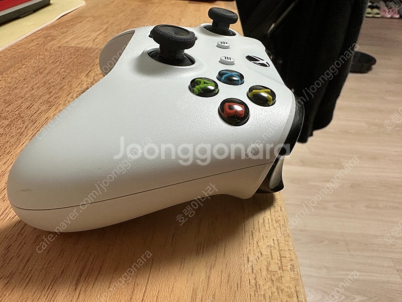 엑스박스 패드 3 세대 화이트--4